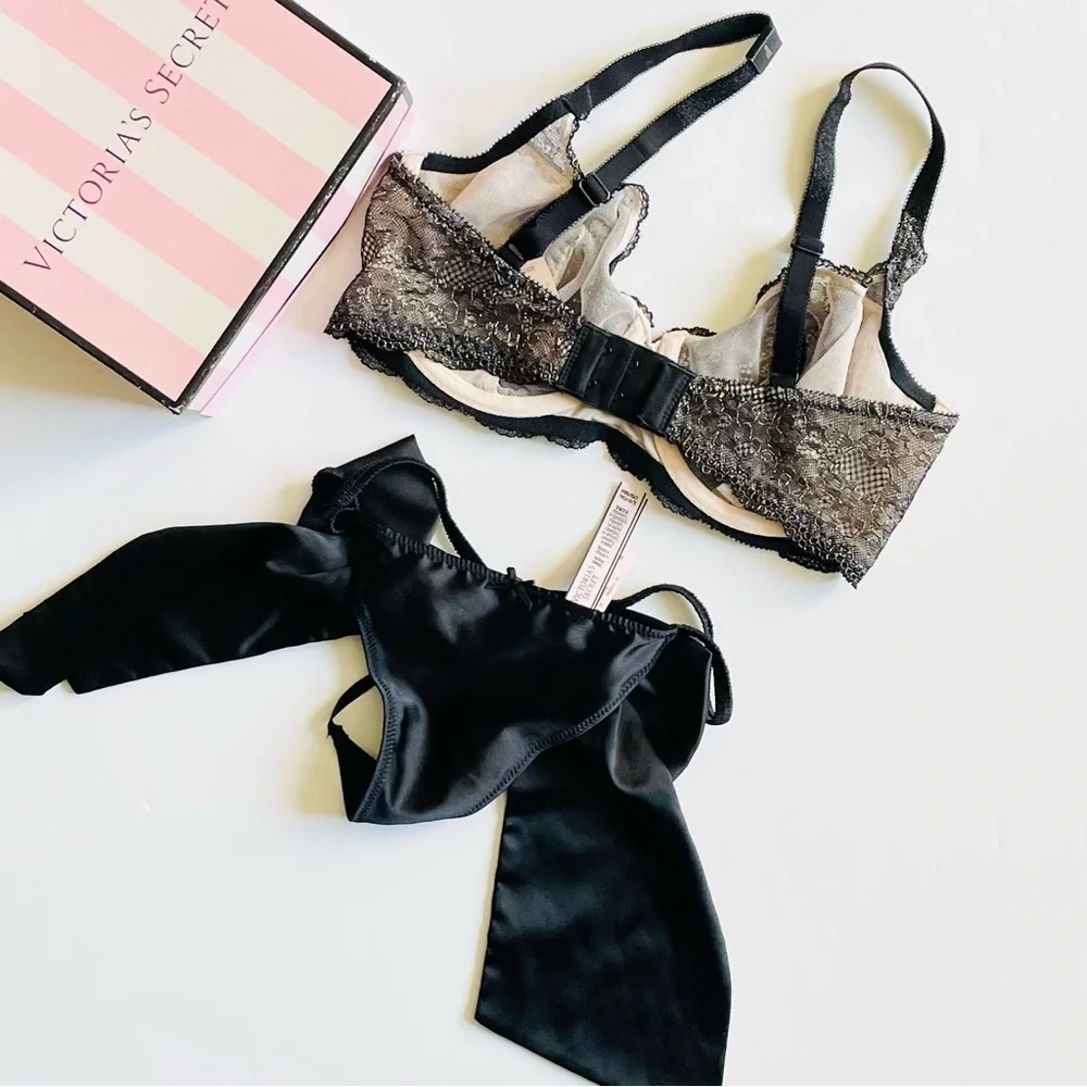 32DD SMALL Victoria’s Secret black bra set
